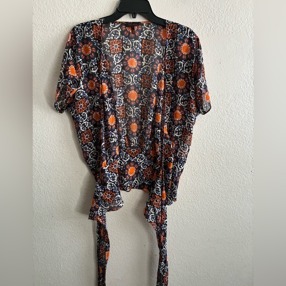 Escada Silk Short Sleeve Floral Wrap Blouse 36/S - Picture 8 of 15